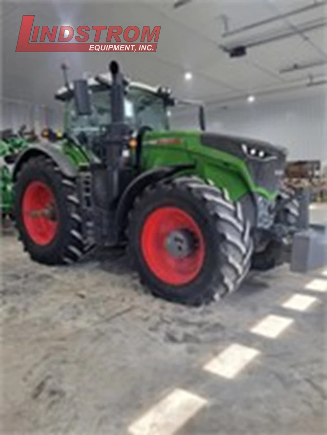 USED 2021 FENDT 1042 TRACTOR TR6082